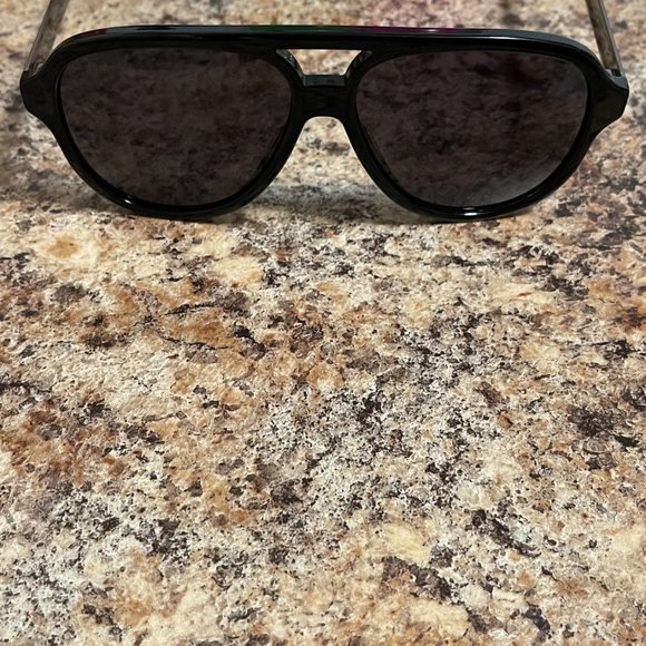 Gucci Mens UV Protection Retro Aviator Sunglasses Black 59mm. - Picture 4 of 8